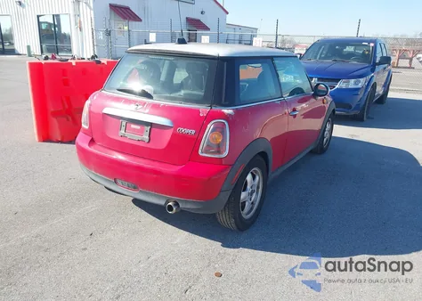 2008 Mini Cooper from USA, damaged, VIN WMWMF33588TT67812